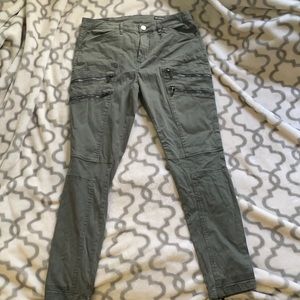 BlankNYC Moto/cargo pants with zipper accents